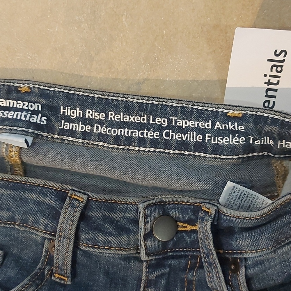 Amazon Essentials Women's Dark Blue Ankle Jeans - Picture 9 of 10